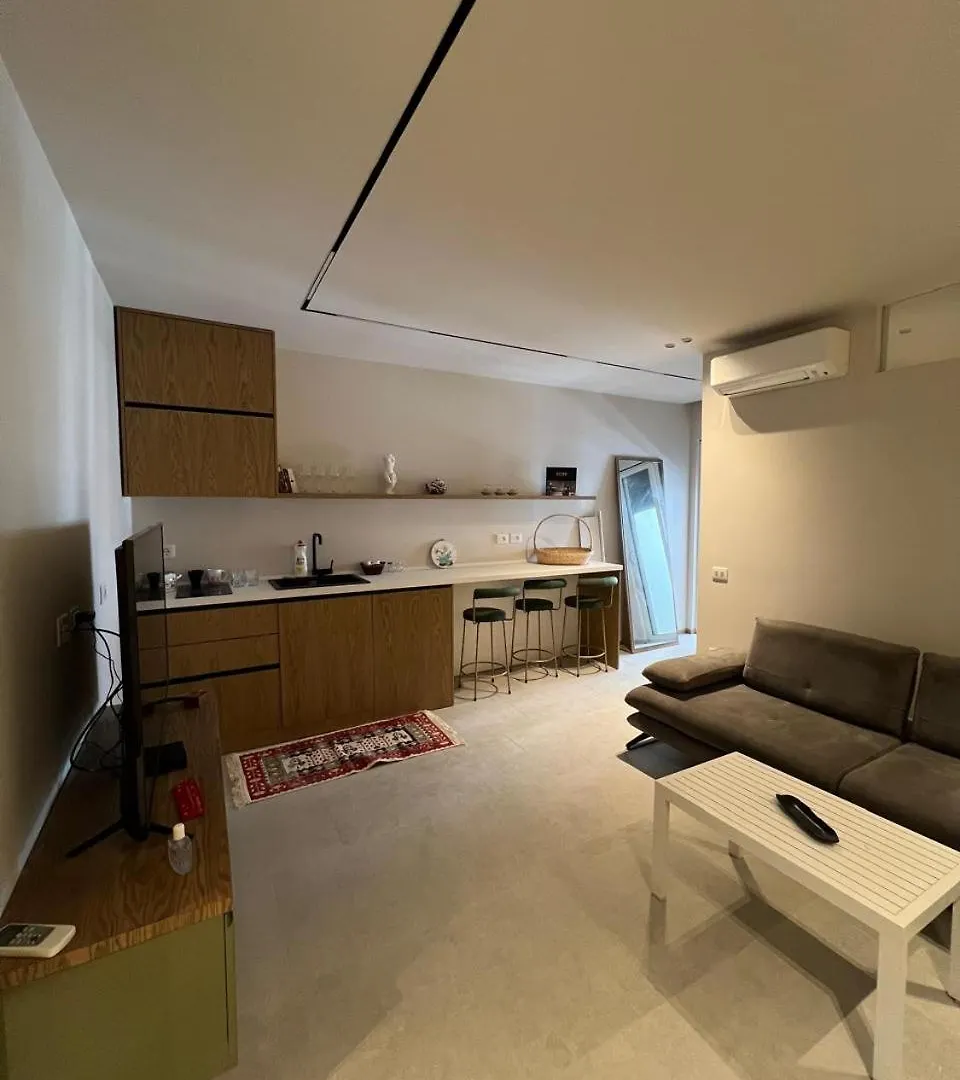 Juna'S Blissful Apartment Vlore