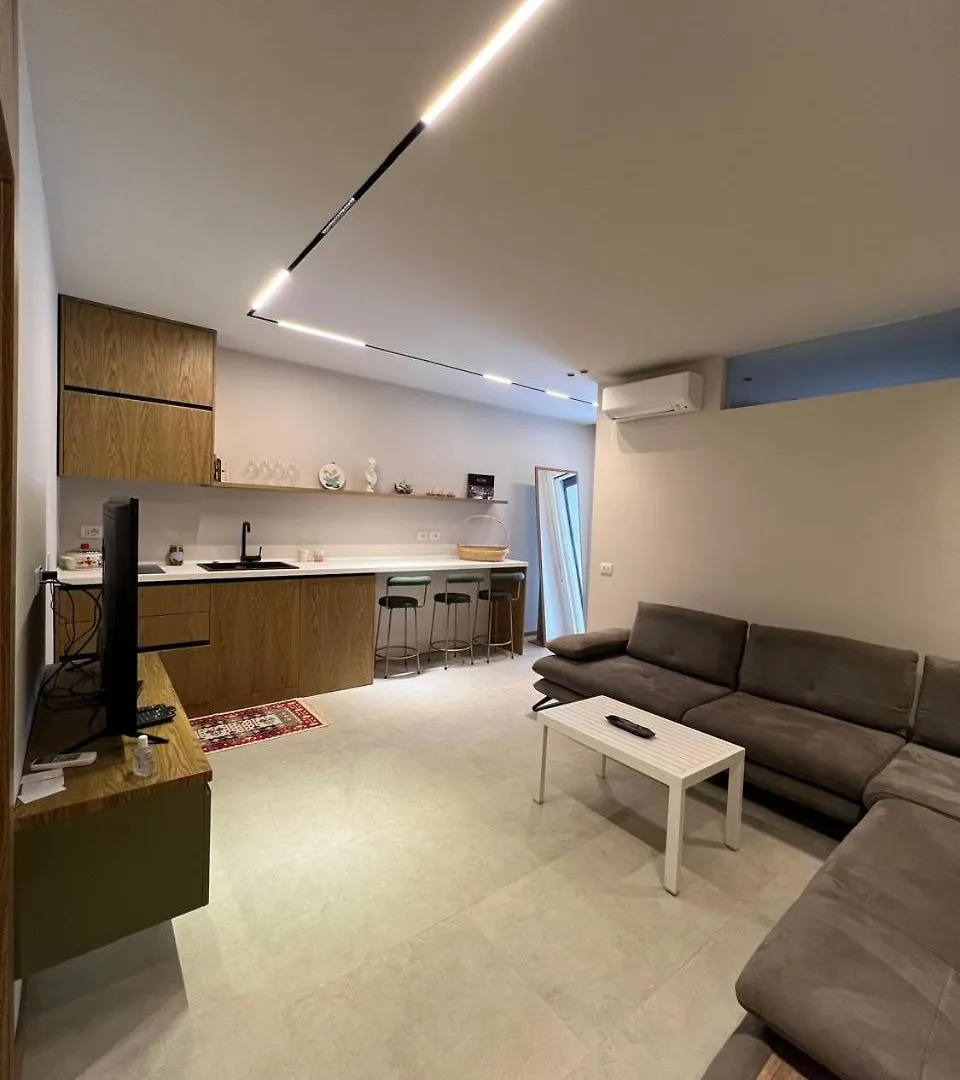 Juna'S Blissful Apartment Vlore